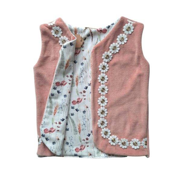 Giletje velours lichtroze – tricot veldbloemen maat 74/80